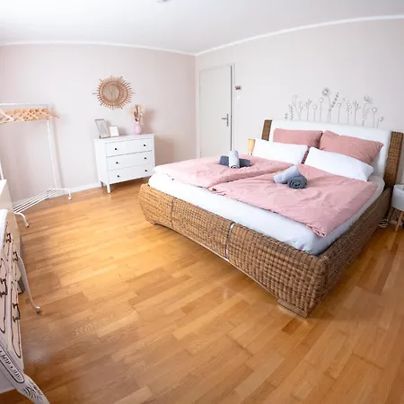 Happybnb Apartment Mit Sonniger Terrasse Lochgau Esterno foto