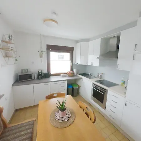 Happybnb Apartment Mit Sonniger Terrasse Lochgau Esterno foto
