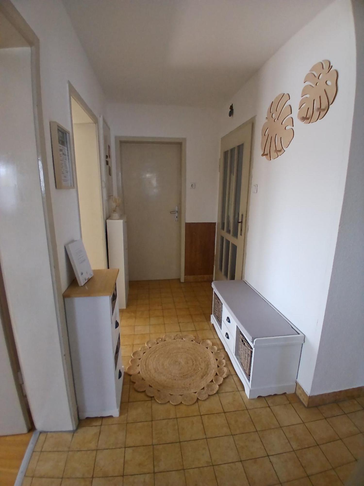 Happybnb Mit Sonniger Terrasse Appartement Lochgau