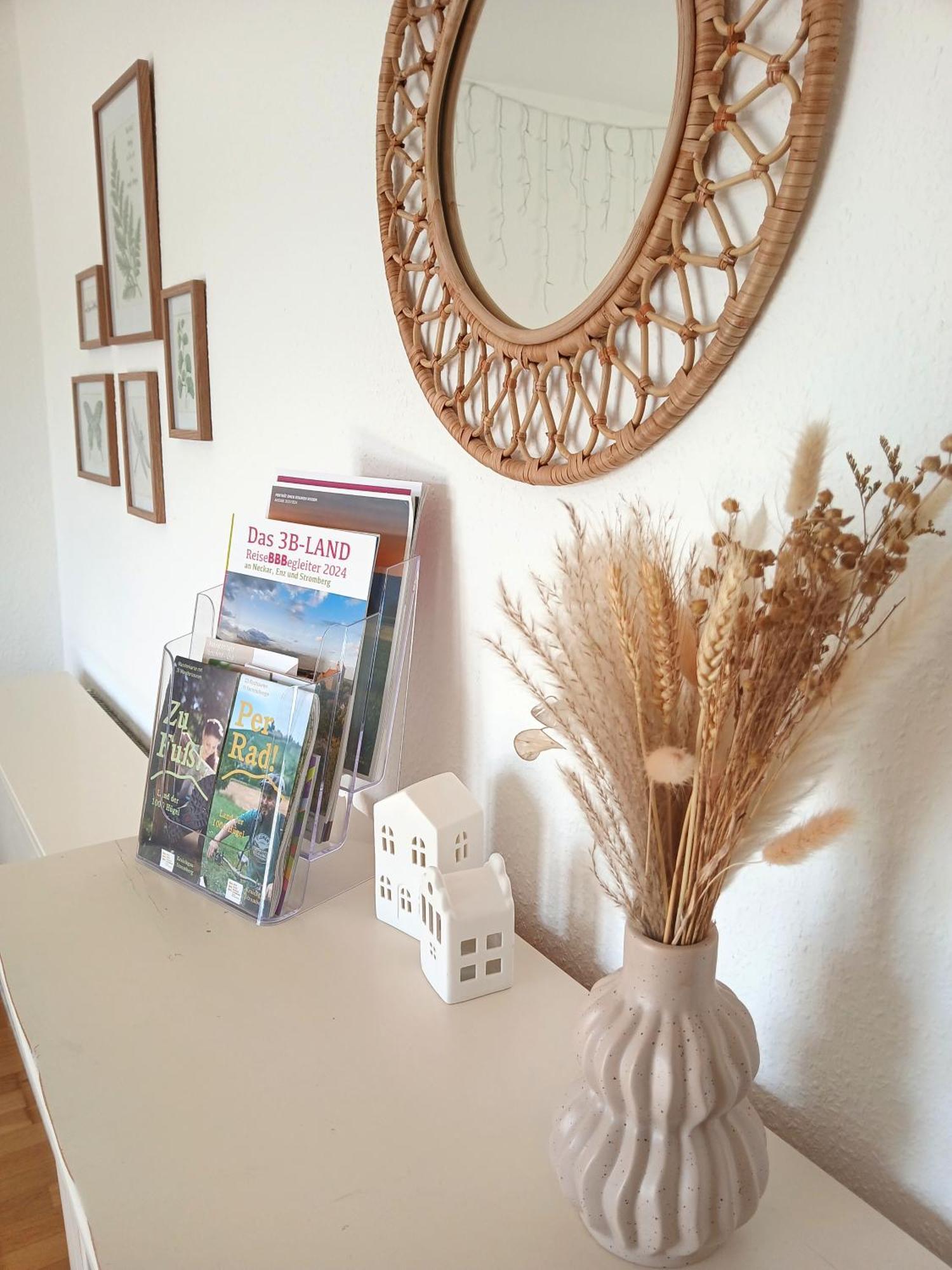 Happybnb Mit Sonniger Terrasse Appartement Lochgau